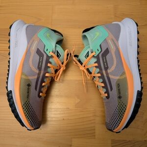 Nike Pegasus React Trail 4 Gore-Tex Trail Runners Size 9 Women's Purple Smoke